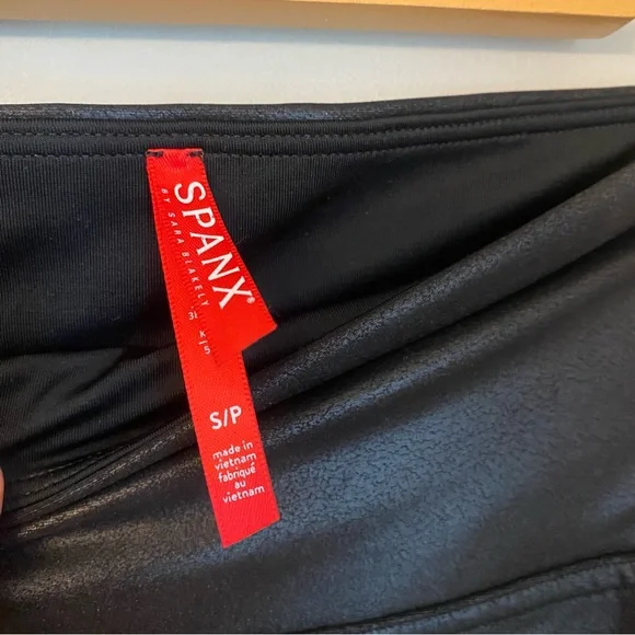 Spanx Faux Leather Leggings - 2437 - Black Size Small - Picture 7 of 9